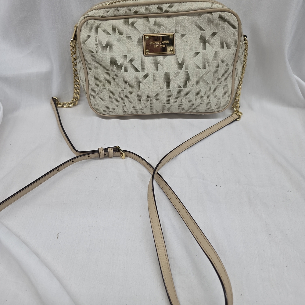 Michael Kors Cream Logo Crossbody Bag with Gold Hardware - Picture 3 of 9